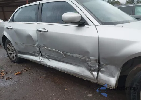 2006 Chrysler 300 Touring z USA, uszkodzony, nr VIN 2C3LA53G46H435368